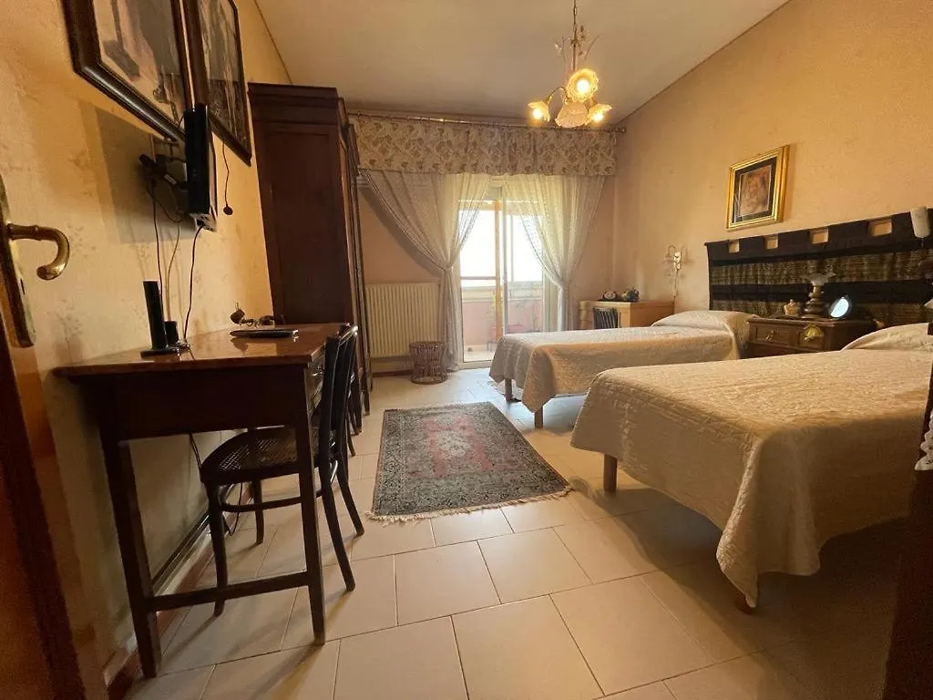 Homestay Mamy Penthouse Apartment Palermo