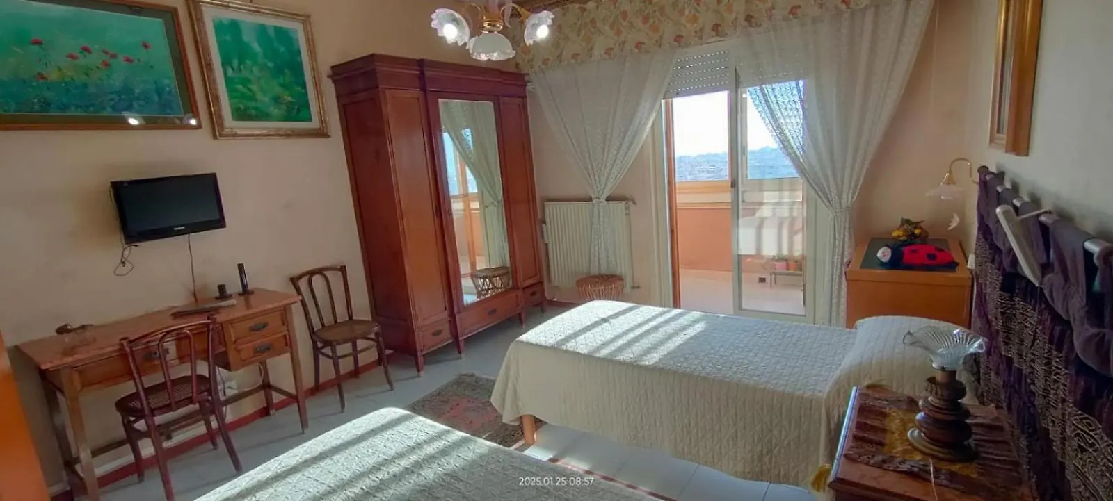 Mamy Penthouse Apartment Palermo Homestay